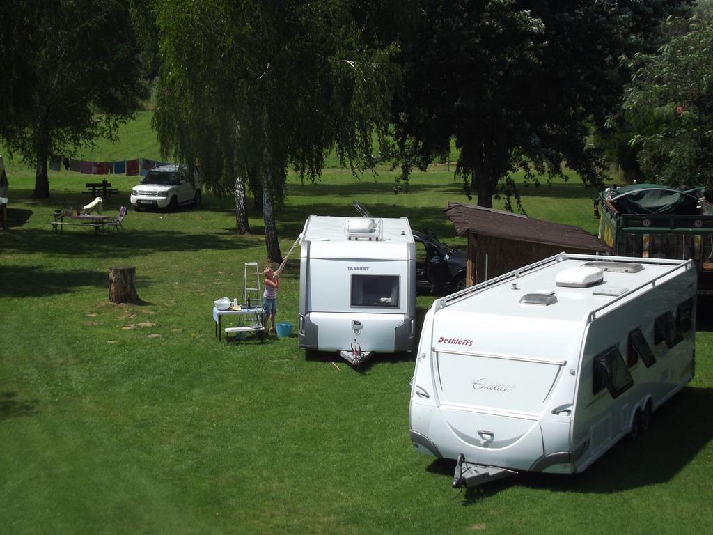 Nyirfas Camping Надьканіжа Номер фото